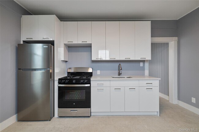 Building Photo - 1 Elizabeth Pl