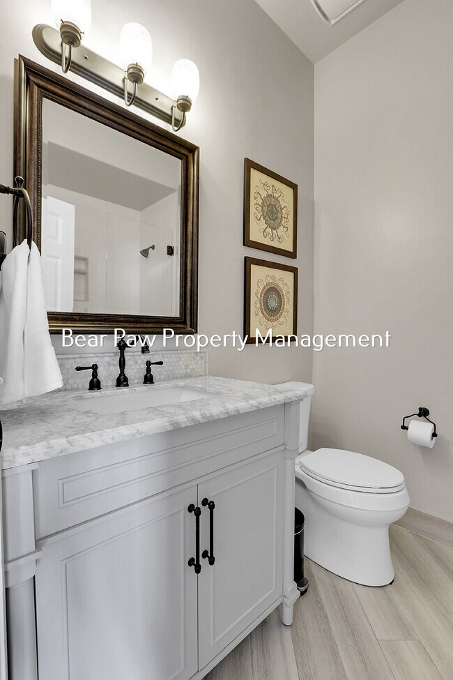 Building Photo - Stunning Home in the Ridge!!