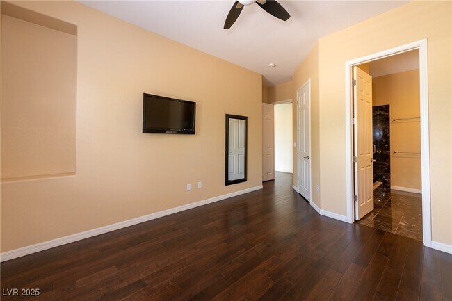 Building Photo - 2057 Orchard Mist St