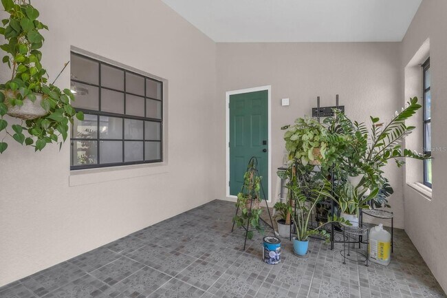 Building Photo - 2414 Sweetwater Blvd