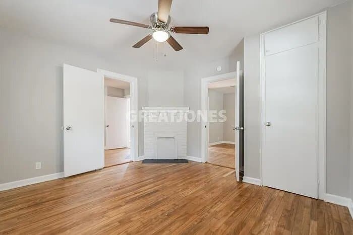 Building Photo - 2100 Lake Shore Dr