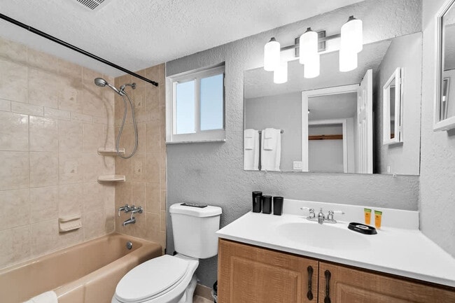 Building Photo - 3151 NW 69th St