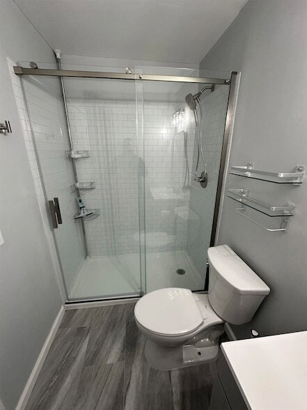 Building Photo - 21 Buttonwood St