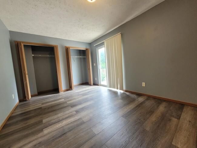 Building Photo - 1217 Warren Ln