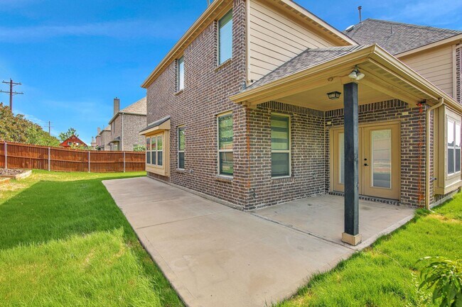 Building Photo - 12353 Flowering Dr