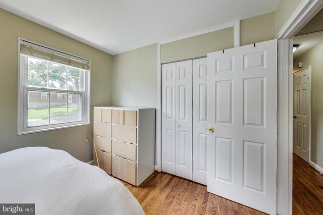 Building Photo - 4715 Oxbow Rd