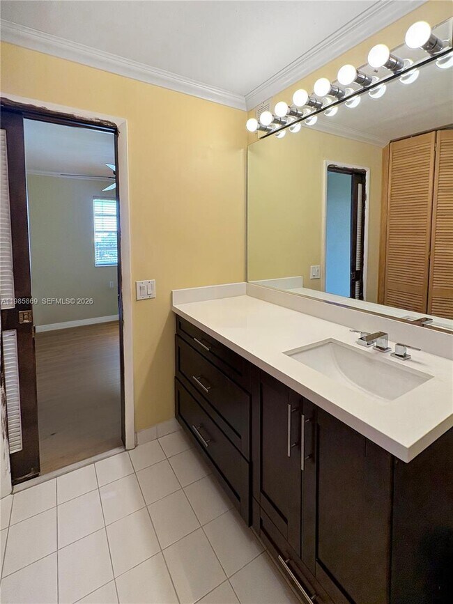 Building Photo - 4525 W 20th Ave