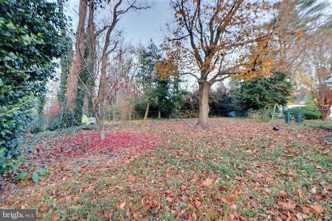 Building Photo - 24 Forestview Pl