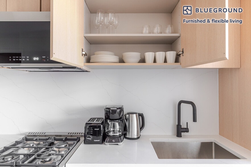 Building Photo - 482 Kent Ave