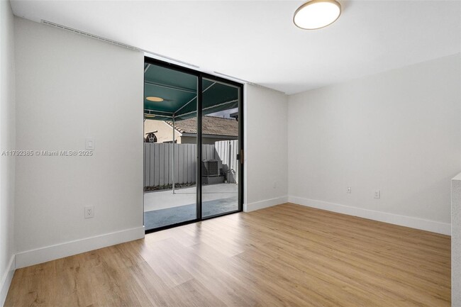 Building Photo - 8658 SW 159th Ct