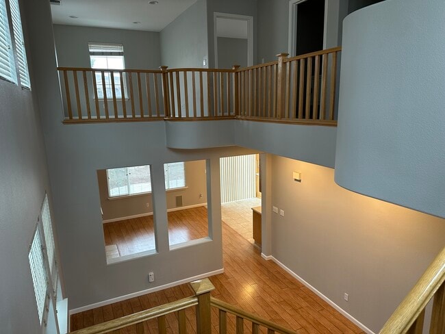 Building Photo - 2449 Milford Dr