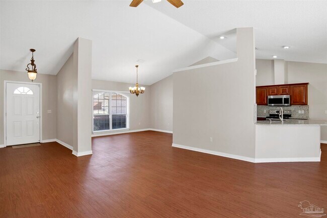 Building Photo - 578 Batten Blvd