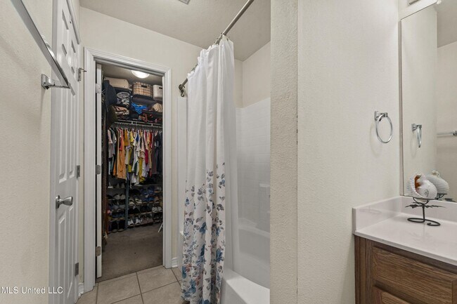 Building Photo - 4BR D’Iberville Home with Main-Level Primary Suite & New HVAC