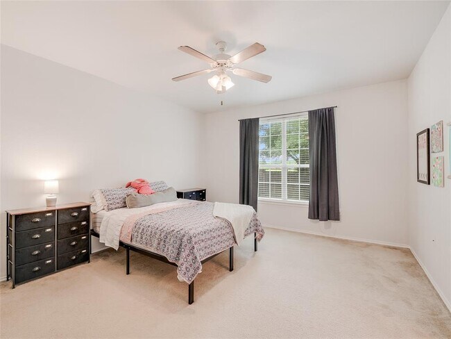 Building Photo - 6313 Ken Caryl Dr