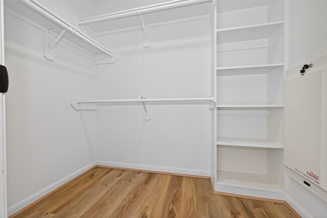 Building Photo - 17422 Bending Post Dr