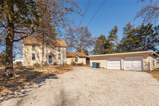 Building Photo - 9901 Arthur Ln
