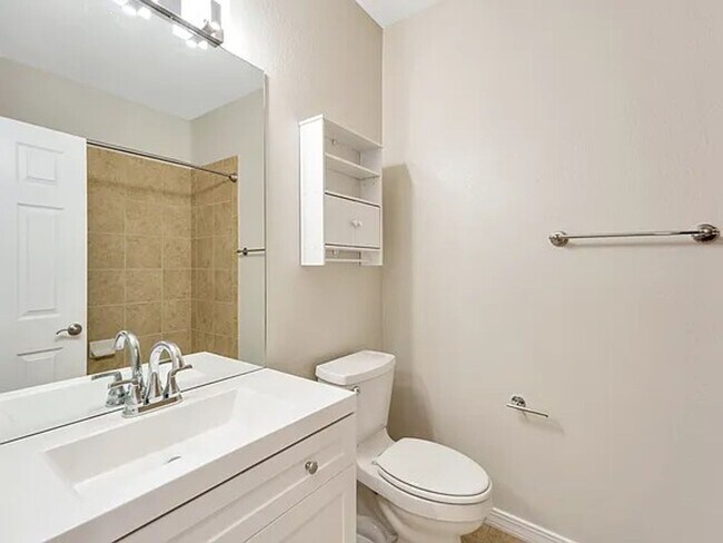 Building Photo - 2228 Red Maple Cir