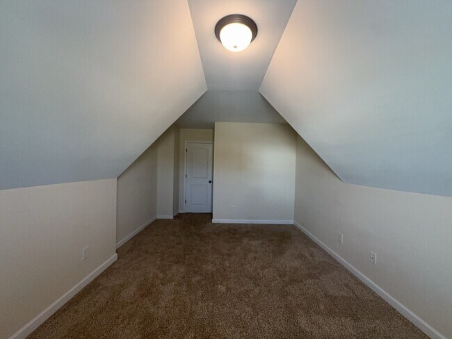 Building Photo - 101 Barnhouse Rd