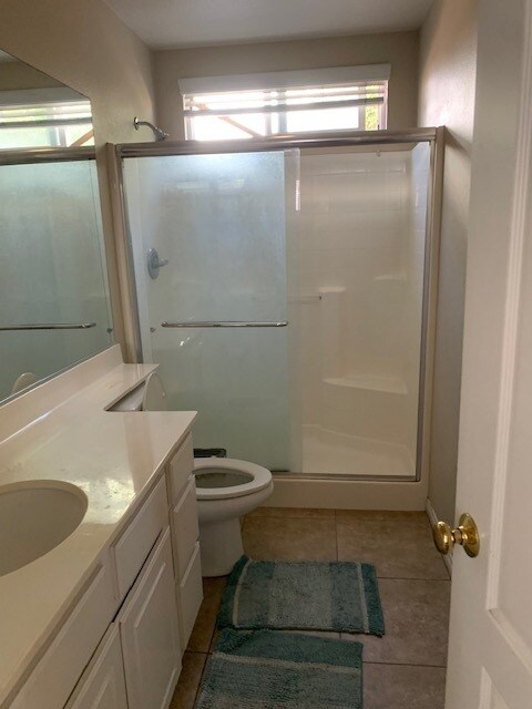 Building Photo - 405 S Mountain View St