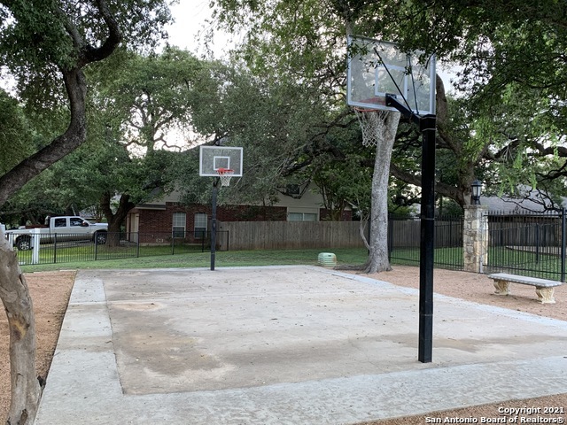 Building Photo - 12327 Hart Ranch