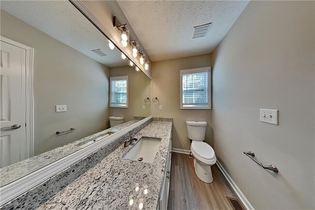 Building Photo - 178 Colton Dr