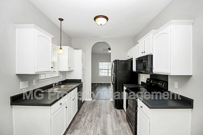 Building Photo - 162 Brookshire Dr