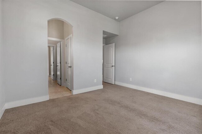 Building Photo - 1105 Legacy Xing