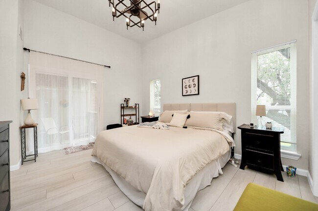 Building Photo - 2001 Bering Dr