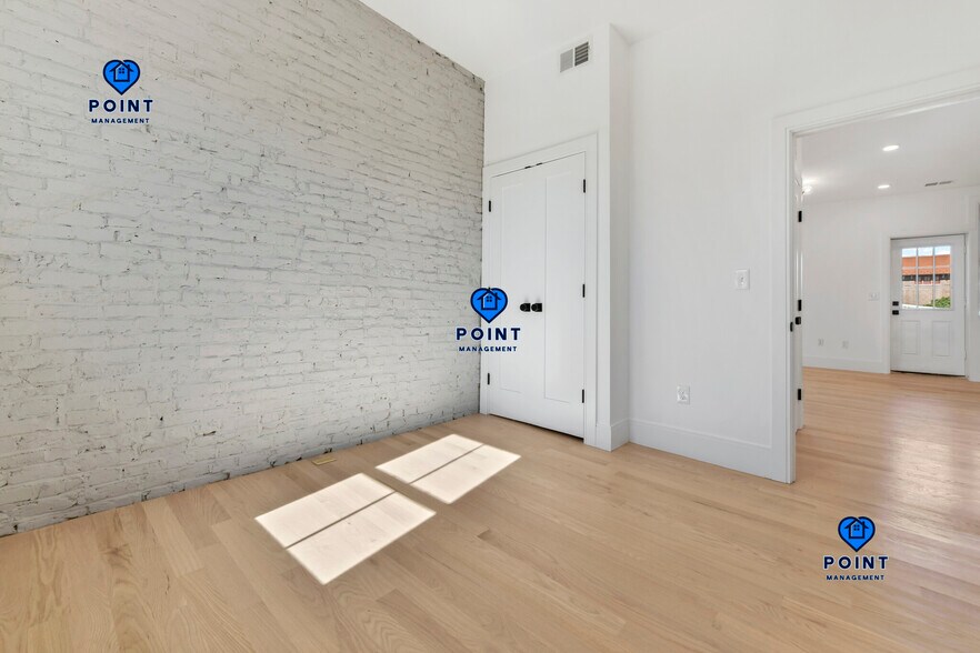 Building Photo - 86 Chelsea St