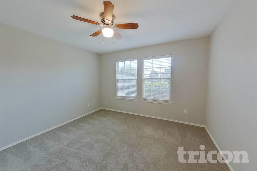 Building Photo - 2611 Frederick St