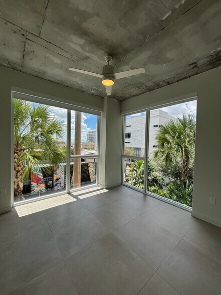 Building Photo - 113 NW 24th St