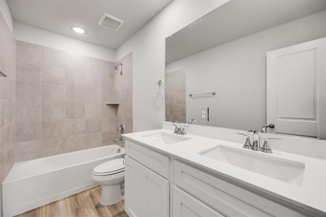 Building Photo - 419 Magellan Rd