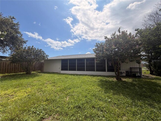 Building Photo - 4694 Nele St