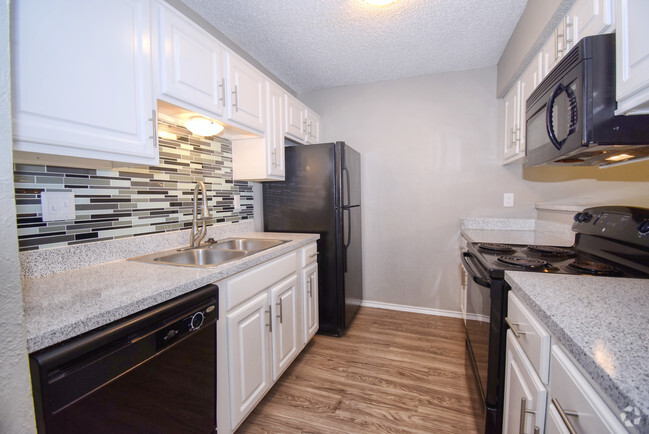 Kitchen Backsplash - Trinity Pines