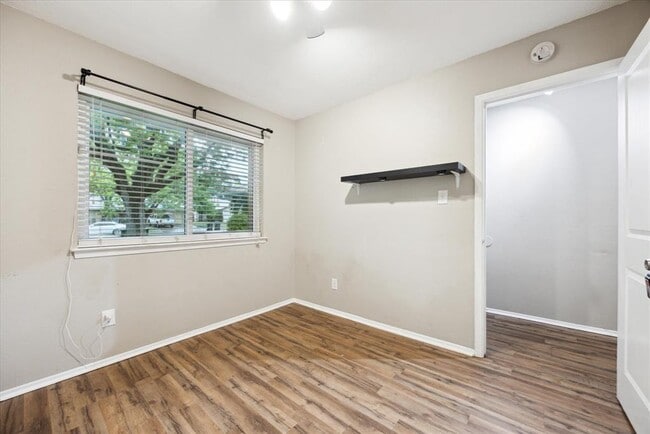 Building Photo - 12817 Hymeadow Dr