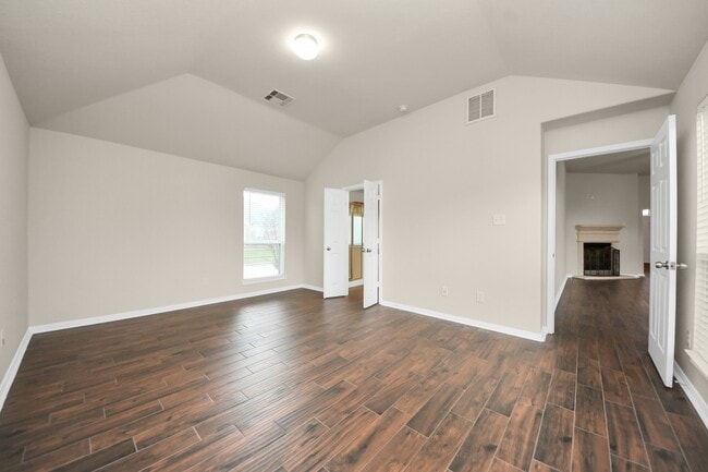 Building Photo - 6802 Level Pond Ln