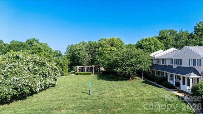Building Photo - 1224 Green Oaks Ln