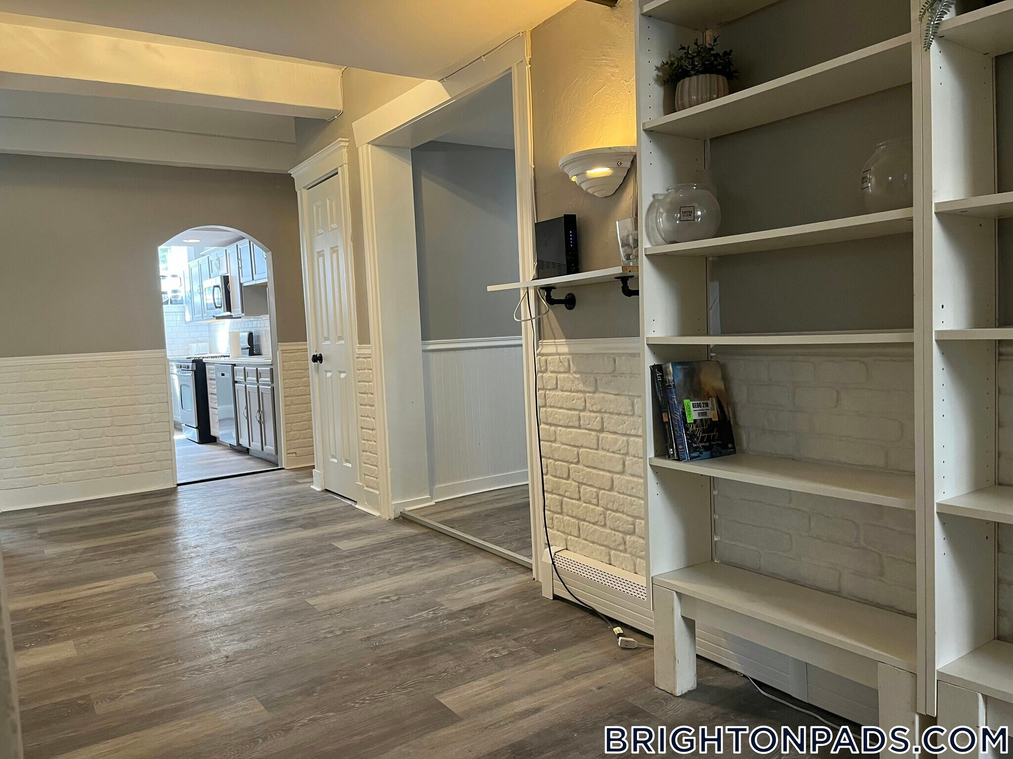 Building Photo - 5 Vinal St