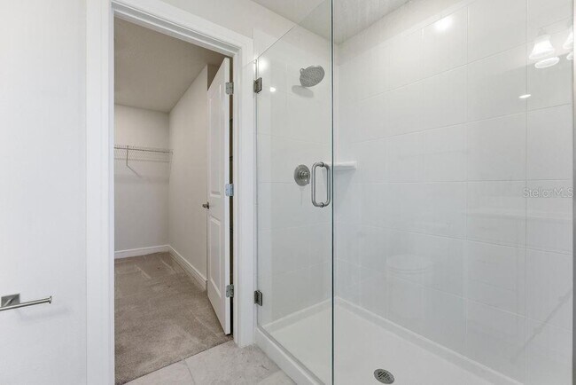 Building Photo - 14037 Kauai Dr