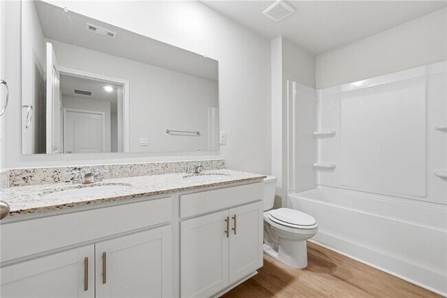Building Photo - 255 Deerberry Dr
