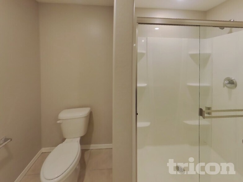 Building Photo - 8235 W Illini St