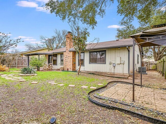 Building Photo - 10406 Macmora Rd