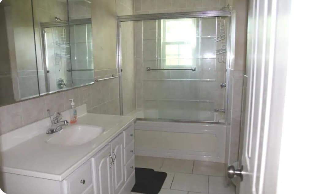 Building Photo - 189 Newport Rd