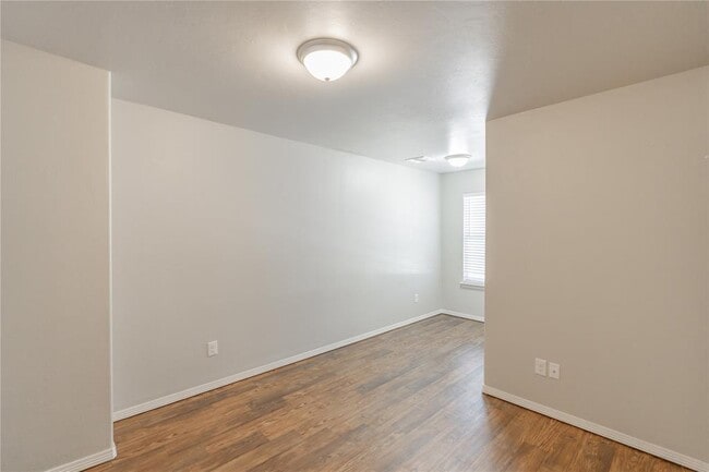 Building Photo - 2132 Buena Vida Ln