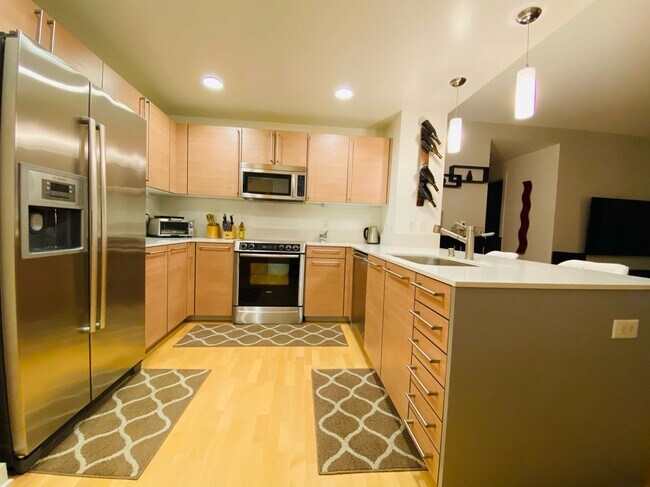 Kitchen - 1160 Mission St