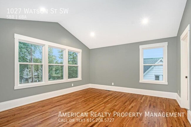 Building Photo - 1027 Watson St SW