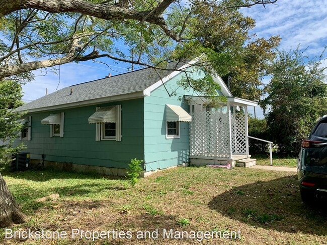 Building Photo - 3 br, 1 bath House - 1409 Bay Street