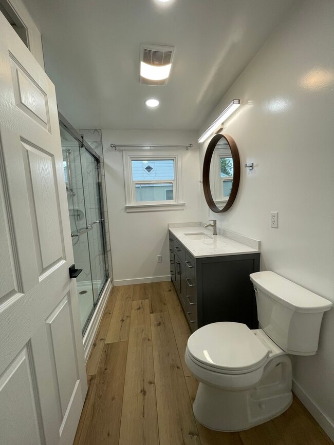 Building Photo - 1-148 1/2 Winema Way