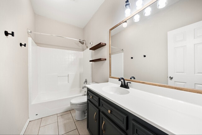 Building Photo - 2529 Windrose Dr