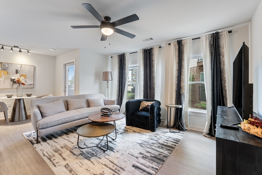Primary Photo - Brentwood Apartments